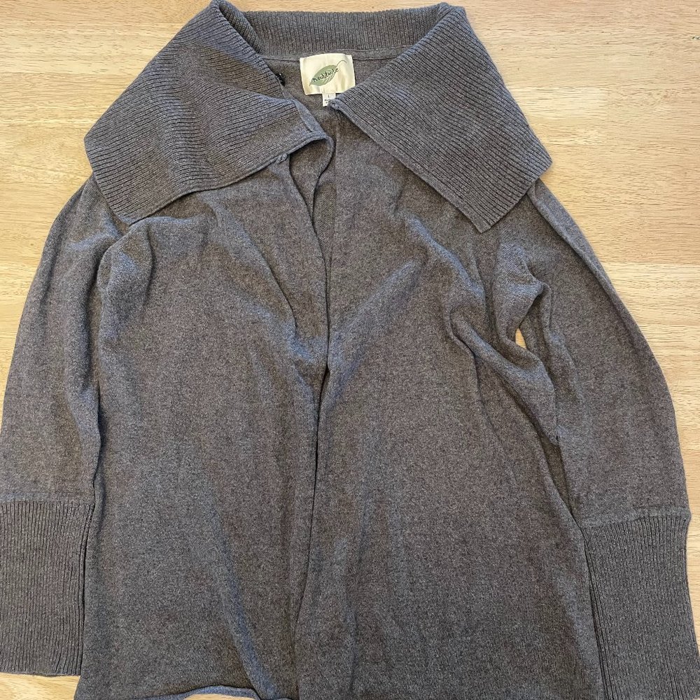 Nature Grey sweater